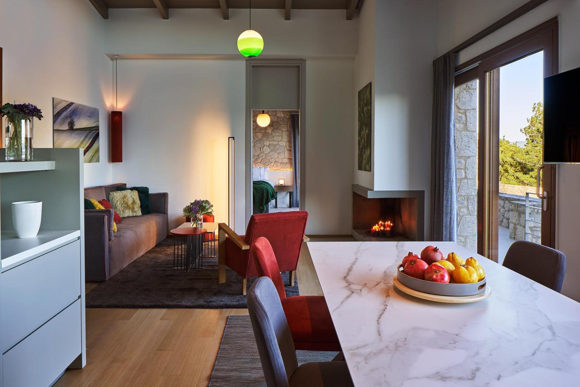 Alti Parnassos Residences Amfiklia Bagian luar foto